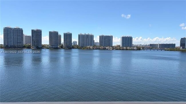 Photo - 17720 N Bay Rd