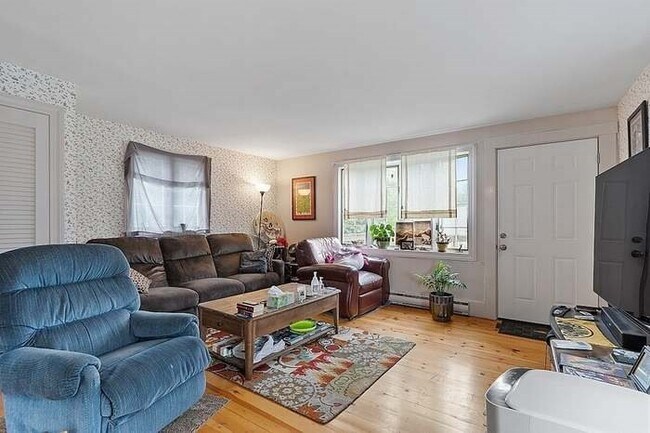 Photo - 80 King St