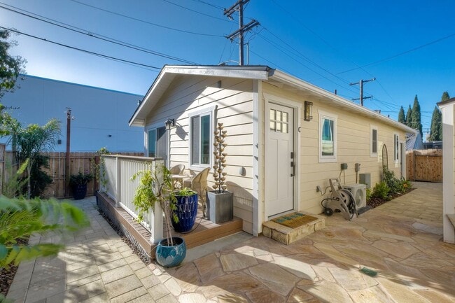 Photo - 409 N Ditmar St Unidad C