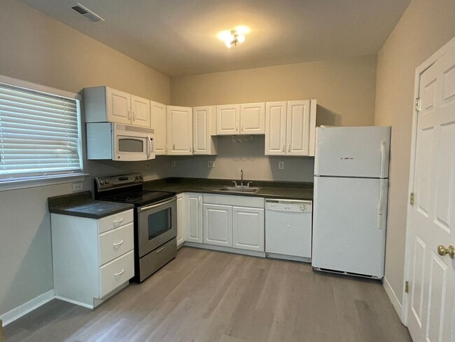 Photo - 2915 Hull St Unidad 2915 #1