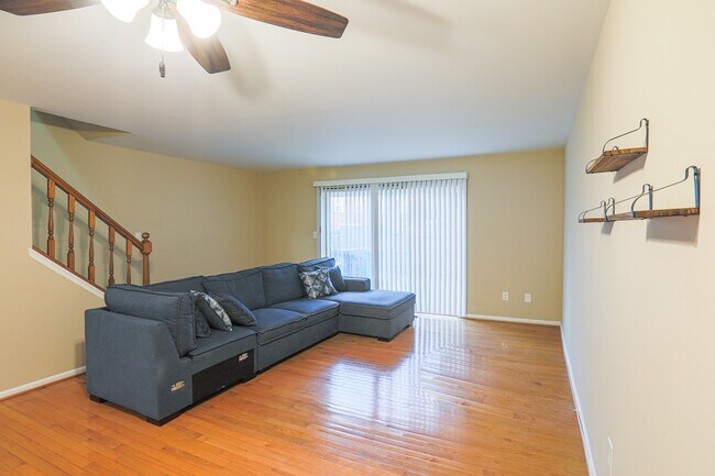 1020 Dartmouth Glen Way