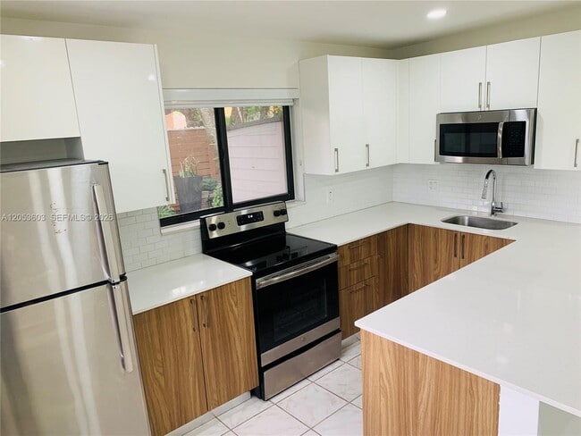 Photo - 2786 SW 32nd Ave Unit 2790