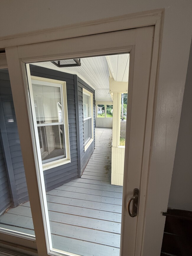 136 Shaw St Unit 1
