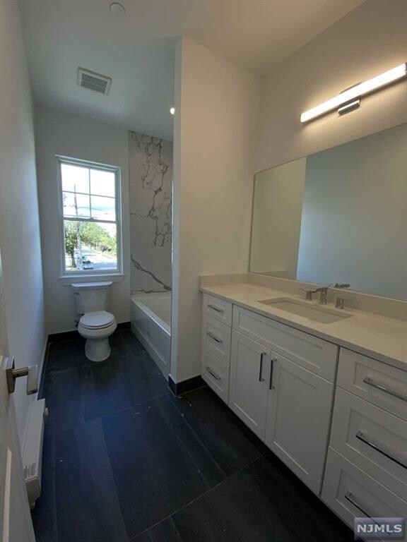 Photo - 74 Clarendon Pl Unit 203