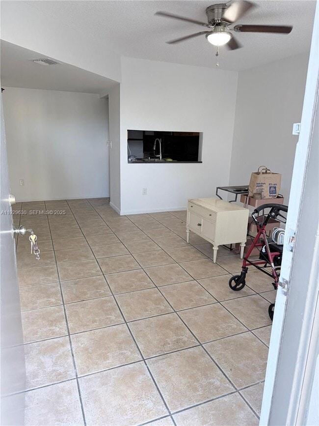 Photo - 15312 SW 72nd St Unidad 21-12