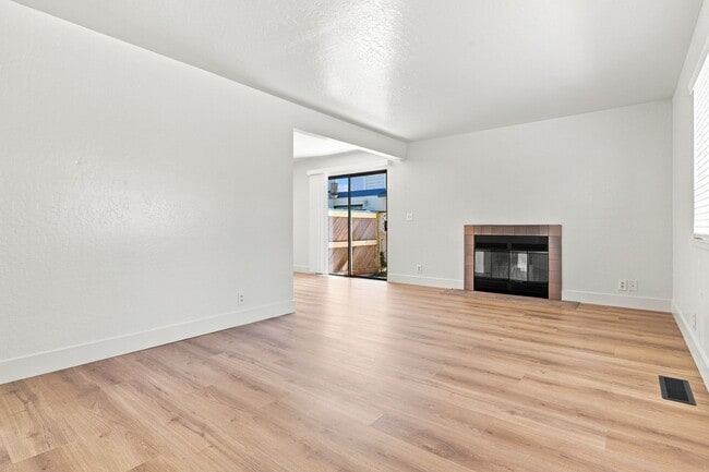 Photo - 224 Green Meadow Dr