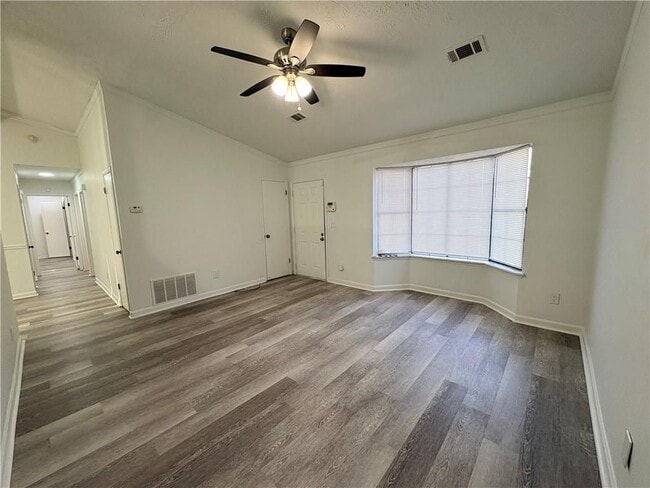 Photo - 3929 Flakes Mill Rd