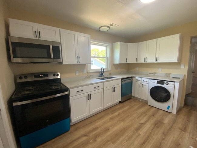 Photo - 41 Ash Ave Unit 41 Ash Avenue - B