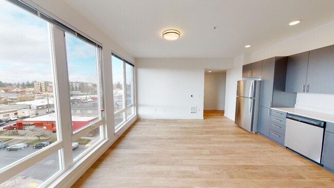One Bed One Bath 557SQ.FT Floor to Ceiling Windows - Proctor Flats