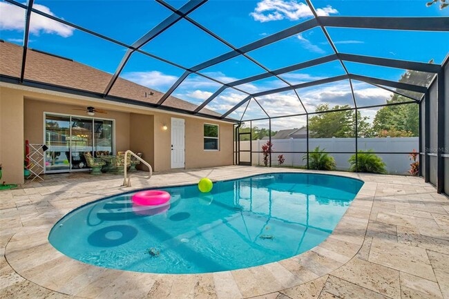 Photo - 1 Wavering Pl