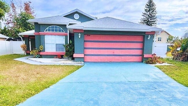 Building Photo - 208 Coral Reef Cir