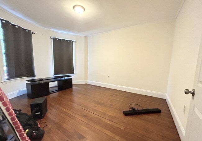 Photo - 692 Columbia Rd Unit 2