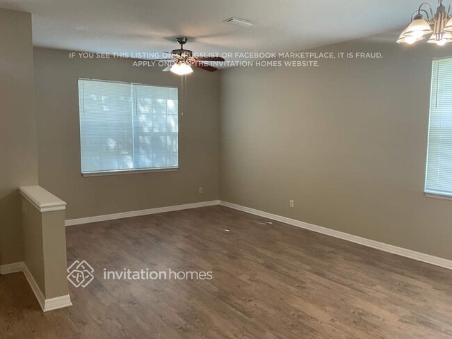 Photo - 5015 Lakehurst Ct