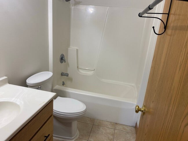 Photo - 607 Apple Hill Way