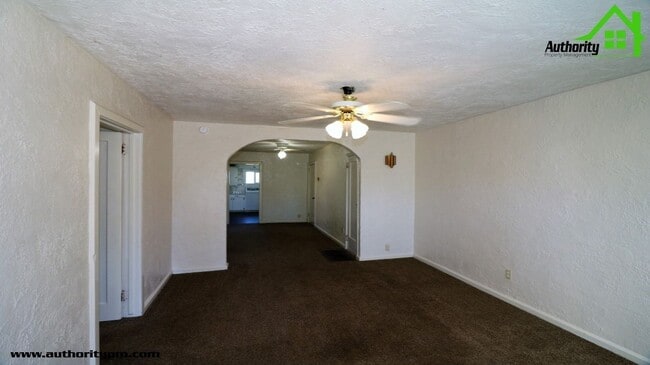 Photo - 1137 Magnolia Ave