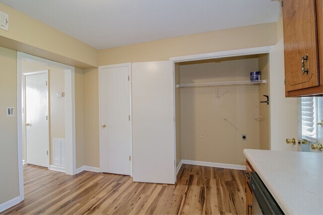 Photo - 371 Peabody Dr