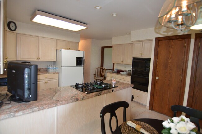 Photo - 30353 Dowell Rd