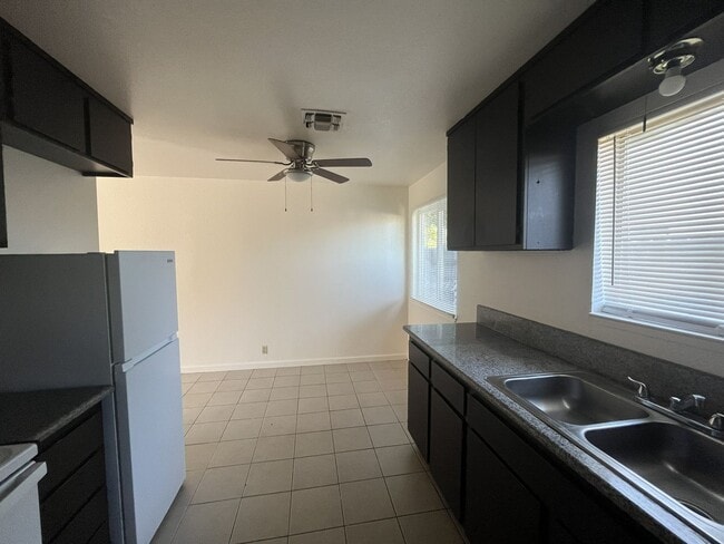 Photo - SAC T 2856 Unit B