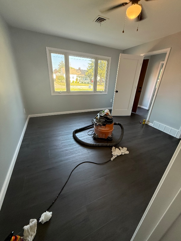 Photo - 2944 Indianola Dr