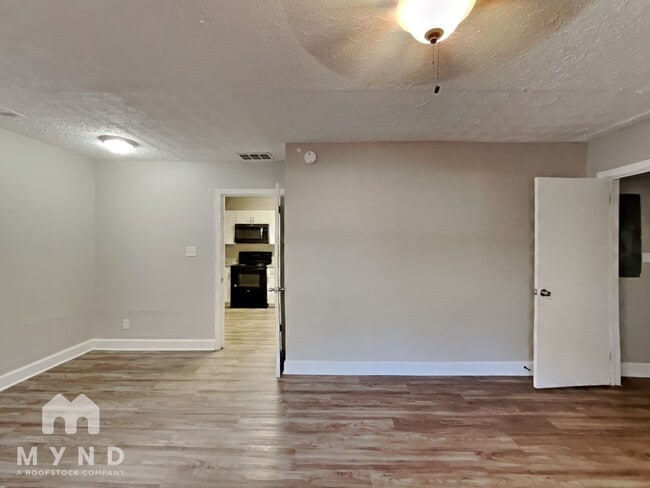 Photo - 2312 Polar Rock Ave SW