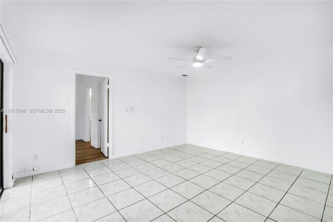 Photo - 617 NW 132nd Terrace