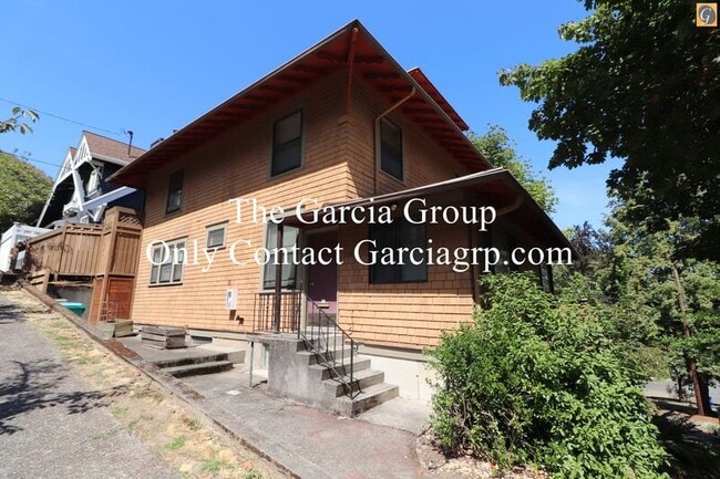 Building Photo - 1405 SW Hall St