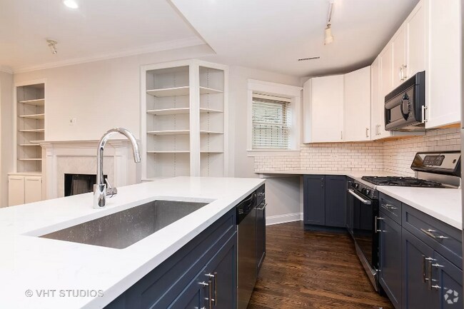 Building Photo - 1436 W Henderson St Rental