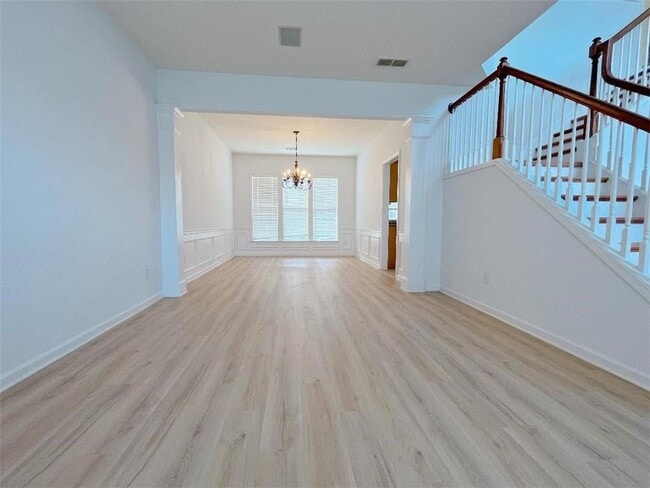 Photo - 8205 Norwich Pl