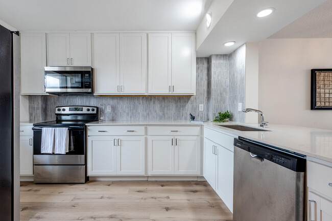 Photo - 896 N Federal Hwy Condo Unit 527