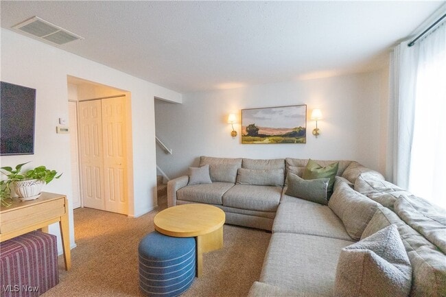 Photo - 216 Moore Rd Unit 3V