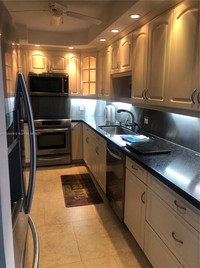 Photo - 10185 Collins Ave Apartment Unit 1118