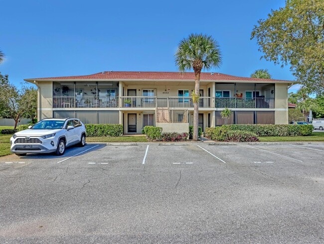 Photo - 6552 Chasewood Dr Unit H