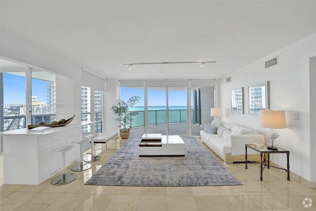 Building Photo - 6301 Collins Ave Unit 2308 Rental