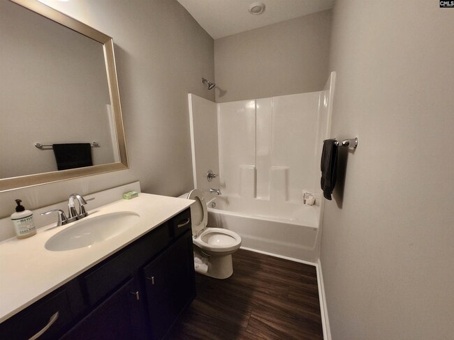 Photo - 448 Durwin Wy