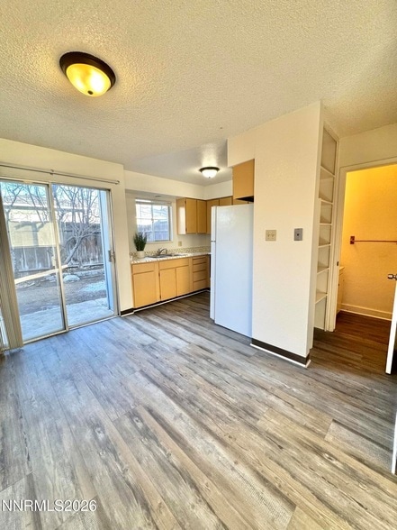 Photo - 825 Belli Dr