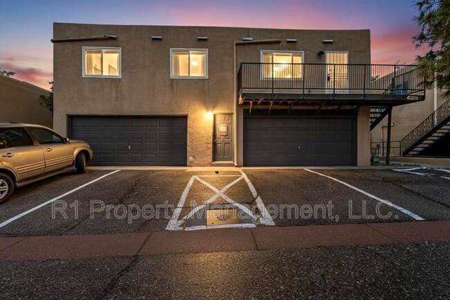 Building Photo - 12007 Stilwell Pl NE Unit A