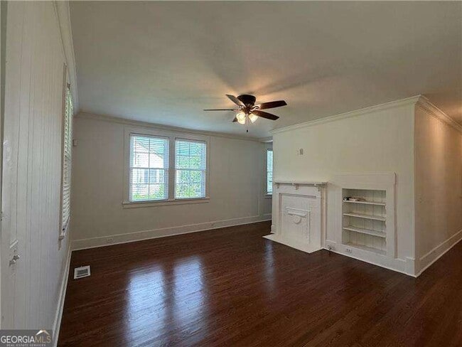 Photo - 5058 Meadows Rd SW