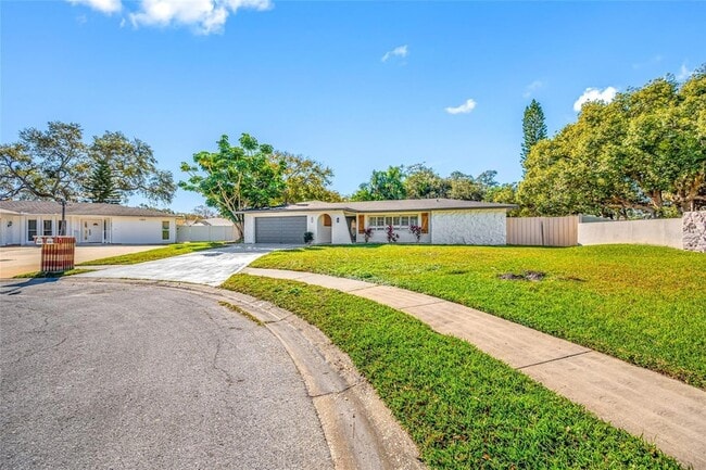 1932 Oro Ct