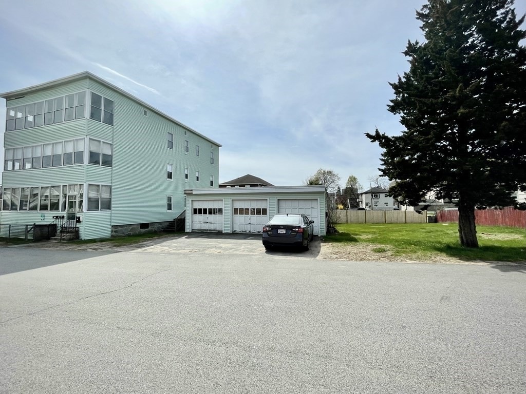 Photo - 71 Lafayette St Unit 2