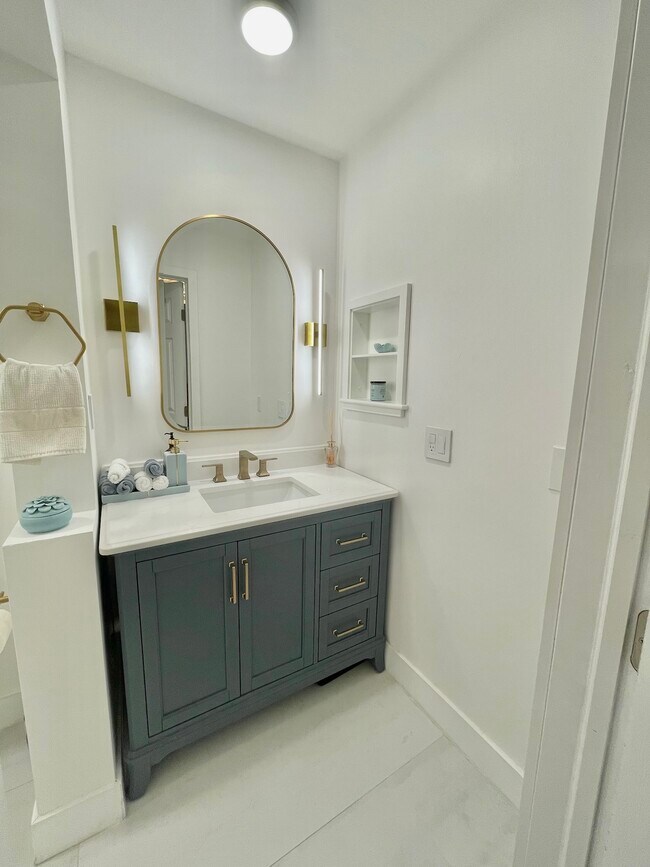 Photo - 441 SE 10th St Unit D105