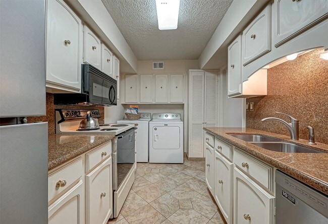 Photo - 478 N Post Oak Ln Unit True