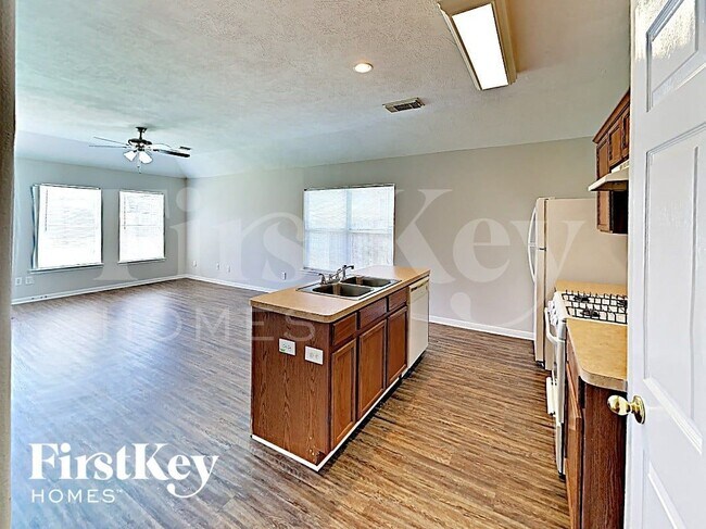 Photo - 18907 Bressingham Dr