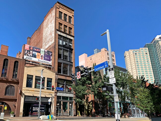 Photo - 945 Liberty Ave Unidad 300