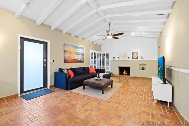 Photo - 222 SE 16th Ave