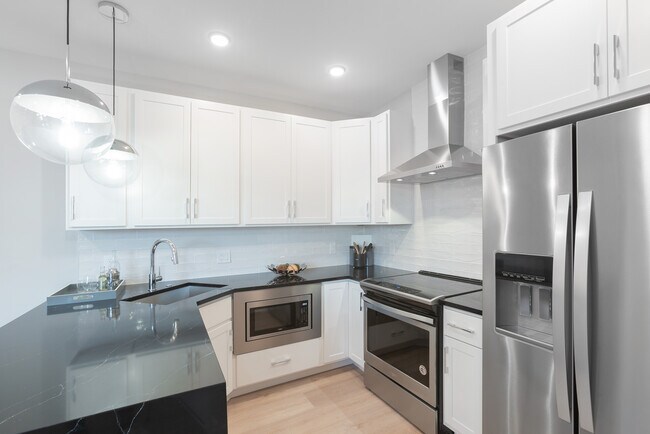 The Avenue (1513 Ridge Ave)