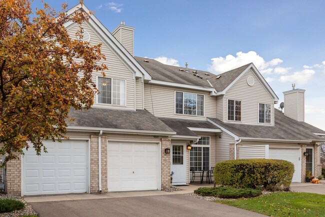 Photo - Great 2 bedroom, 1.5 bathroom Townhome in ...