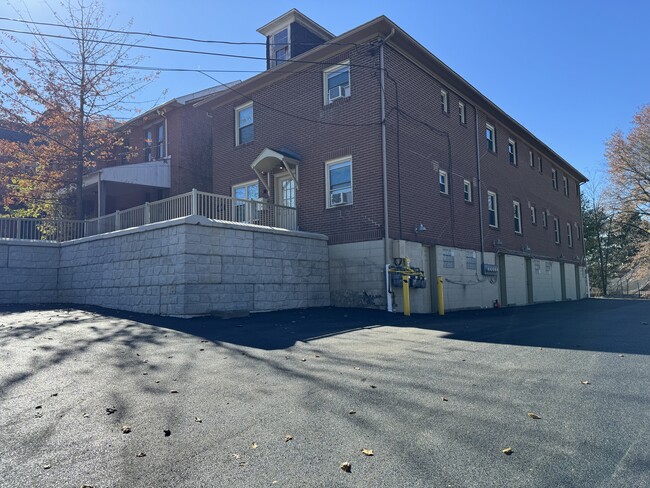 Photo - 408 N Main St