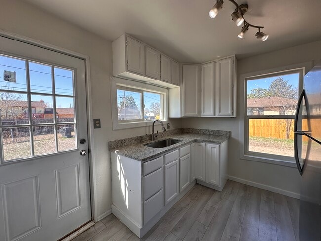 Kitchen - 1134 Brighton St Unit B