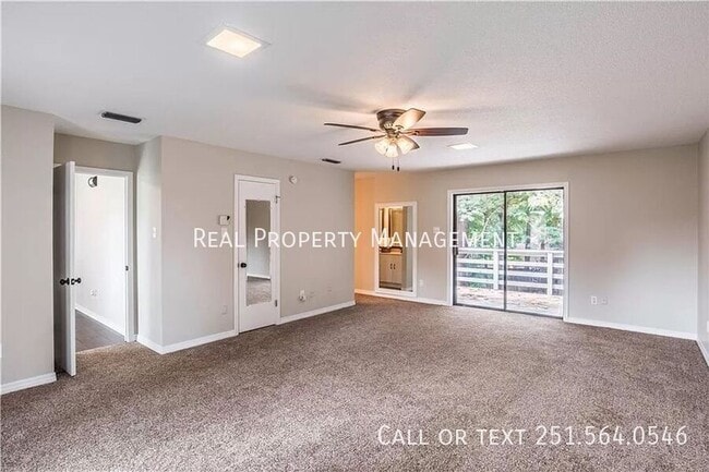 Photo - 2004 Pine Needle Dr E