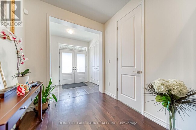 Photo - 294 Valermo Dr